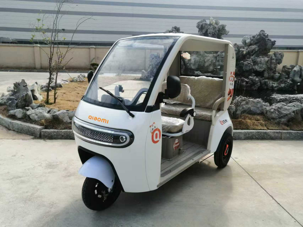Armored Cute Rider - Compact Urban Scooter Motorbike for Wholesale Export